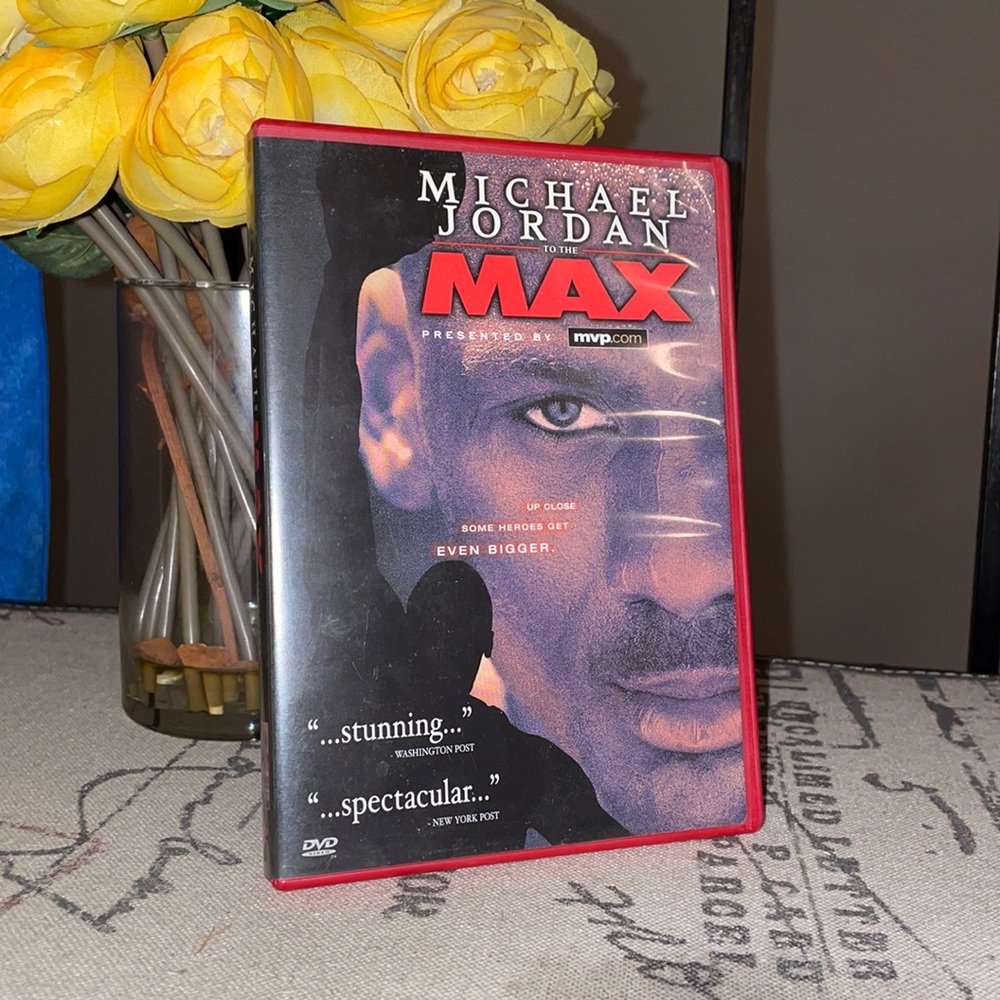 Michael Jordan to the max (2000)